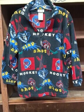 Northern Getaway Hockey Print Fleece Pullover - Black Multi Unisex